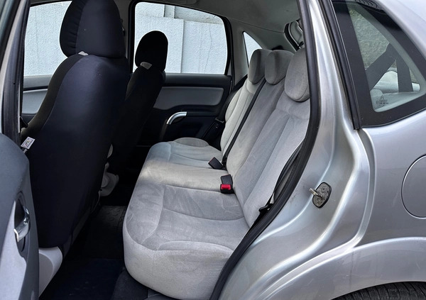 Citroen C3 cena 7600 przebieg: 212000, rok produkcji 2005 z Głogówek małe 154